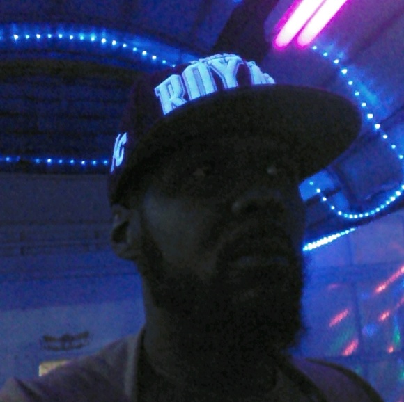 Meet your Posher, Craig - Picture 1 of 1